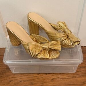 Elegant Gold Bow Heeled Sandals